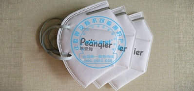 88858cc永利口罩喷码机，，，，，知足口罩厂高效快捷喷印